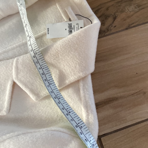 BANANA REPUBLIC Unlined Double-Faced Jacket in White - Picture 13 of 15